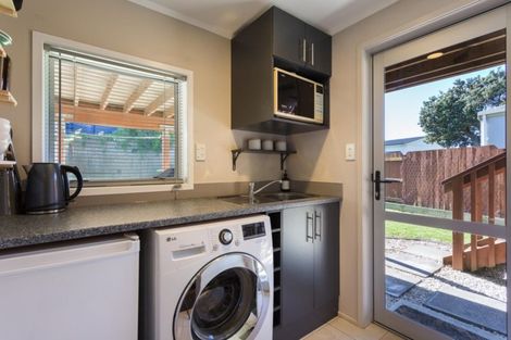 Photo of property in 1097 Papamoa Beach Road, Papamoa Beach, Papamoa, 3118