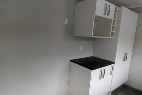 Photo of property in 5 Rongopai Street, Palmerston North, 4414