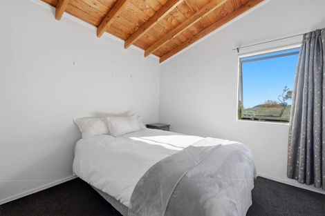 Photo of property in 125 Awaroa Road, Helensville, 0800
