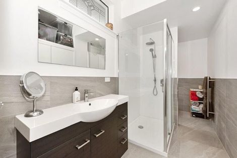 Photo of property in 92 Nixon Street, Hamilton East, Hamilton, 3216