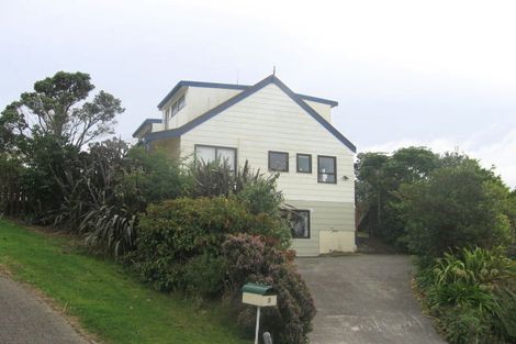 Photo of property in 3 Wisteria Grove, Maungaraki, Lower Hutt, 5010