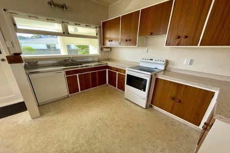 Photo of property in 78 Tauhinu Road, Miramar, Wellington, 6022