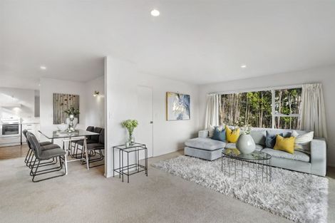 Photo of property in 2/160 Forrest Hill Road, Forrest Hill, Auckland, 0620