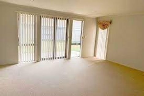 Photo of property in 18 Winchester Place, Rototuna North, Hamilton, 3210