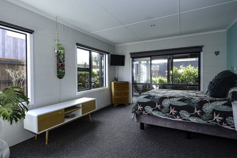 Photo of property in 393 Oceanbeach Road, Mount Maunganui, 3116