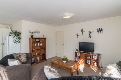 Photo of property in 43b Kapiti Road, Paraparaumu, 5032