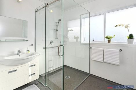 Photo of property in 74 Grande Vue Road, Hillpark, Auckland, 2102