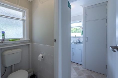 Photo of property in 16 Chester Street, Levin, 5510