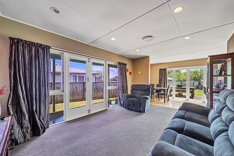 Photo of property in 6 Pacey Avenue, Hawera, 4610