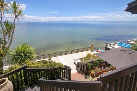 Photo of property in 16a Crispe Road, Clarks Beach, 2122