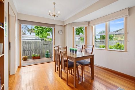 Photo of property in 529d Devonport Road, Tauranga South, Tauranga, 3112
