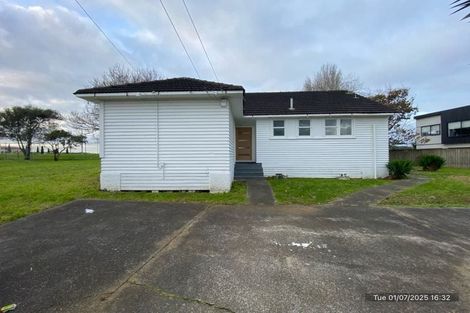 Photo of property in 64 Arimu Road, Papakura, 2110