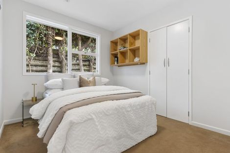 Photo of property in 122 Beach Road, Castor Bay, Auckland, 0620