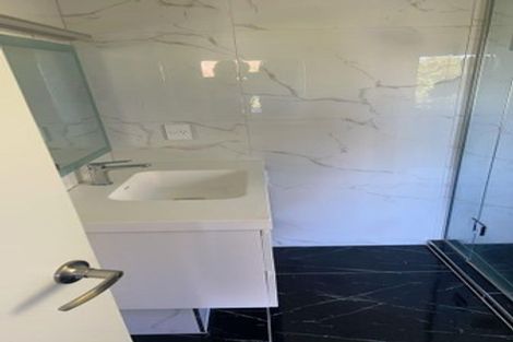 Photo of property in 5 Altair Place, Windsor Park, Auckland, 0632