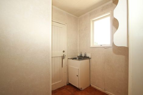 Photo of property in 237 Warwick Road, Mayfair, Hastings, 4122