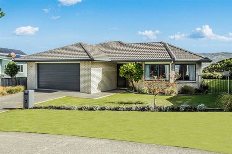 Photo of property in 48 Kahurangi Heights, Aotea, Porirua, 5024