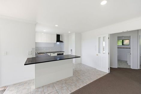 Photo of property in 17a Cherry Tree Place, Massey, Auckland, 0614