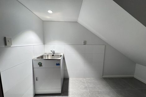 Photo of property in 13 Meritage Lane, Te Atatu South, Auckland, 0610