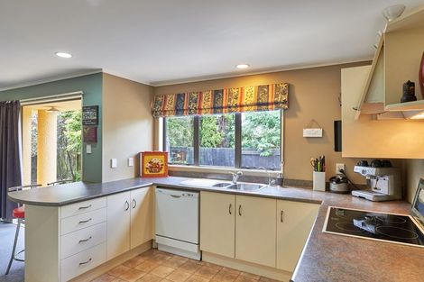 Photo of property in 68 Clifton Terrace, Fitzherbert, Palmerston North, 4410