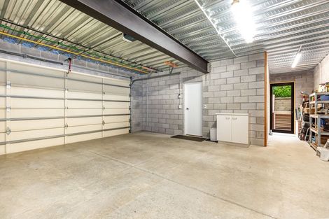 Photo of property in 39b Kakariki Grove, Waikanae, 5036