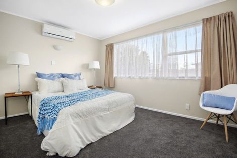 Photo of property in 1/34 Dale Crescent, Pakuranga, Auckland, 2010