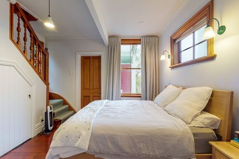 Photo of property in 16 Stafford Street, Mount Victoria, Wellington, 6011