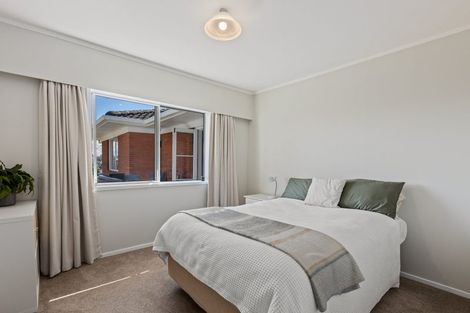 Photo of property in 1/4 Acacia Road, Torbay, Auckland, 0632