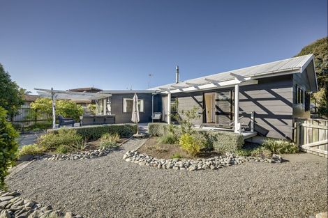 Photo of property in 5 Anthony Place, Bay View, Napier, 4104