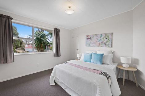 Photo of property in 1 Benmore Place, Manurewa, Auckland, 2102