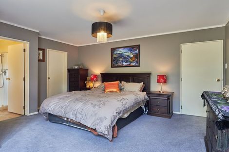 Photo of property in 68 Clifton Terrace, Fitzherbert, Palmerston North, 4410