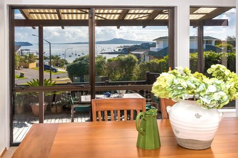 Photo of property in 1/12 Takutai Avenue, Bucklands Beach, Auckland, 2012