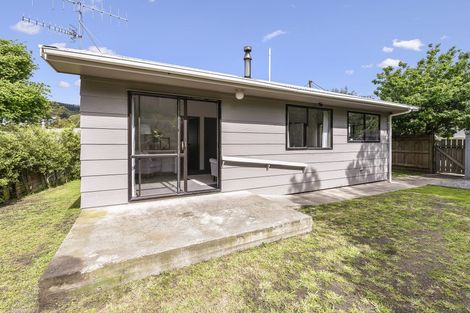 Photo of property in 1 Te Uruhi Grove, Paraparaumu, 5032