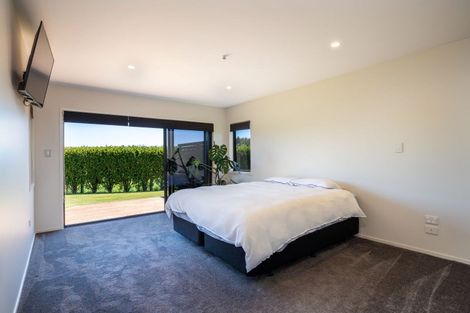 Photo of property in 917 Carrington Road, Hurworth, New Plymouth, 4371