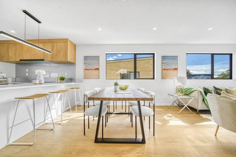 Photo of property in 2/38 Kervil Avenue, Te Atatu Peninsula, Auckland, 0610