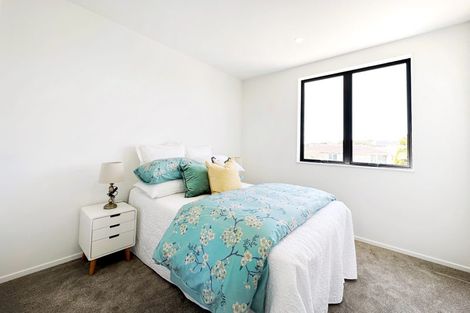 Photo of property in 2 Galsworthy Place, Bucklands Beach, Auckland, 2014