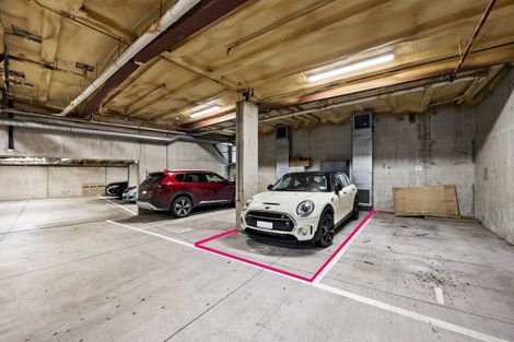 Photo of property in Aqua, 11/74 Oriental Parade, Oriental Bay, Wellington, 6011