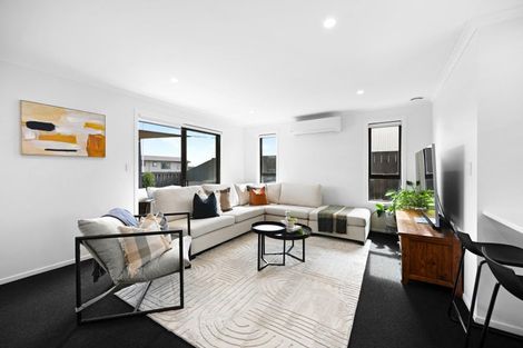 Photo of property in 8 Pragma Rise, Rototuna North, Hamilton, 3210