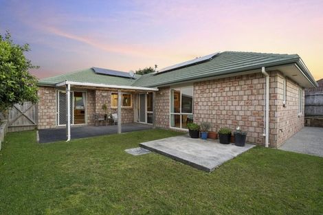 Photo of property in 2 Halyard Loop, Haruru, 0204