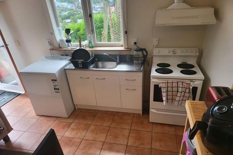 Photo of property in 18a Travancore Street, Island Bay, Wellington, 6023