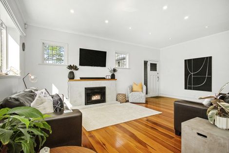 Photo of property in 63 Lane Street, Wallaceville, Upper Hutt, 5018