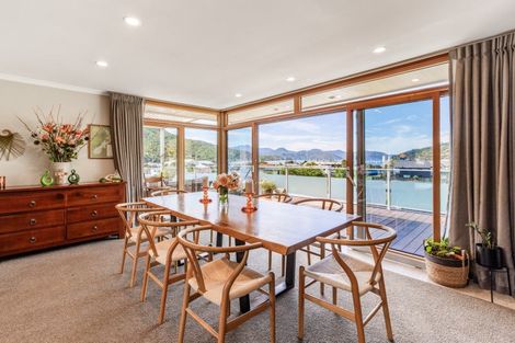 Photo of property in 251b Waikawa Road, Waikawa, Picton, 7220