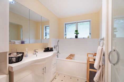 Photo of property in 7 Spruce Grove, Ranui, Porirua, 5024