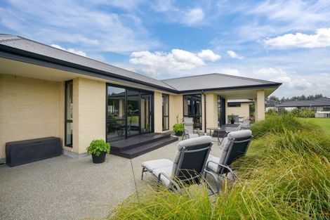 Photo of property in 14 Kakariki Way, Otatara, Invercargill, 9879
