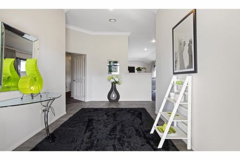 Photo of property in 1 Gleaming Place, Waiuku, 2123