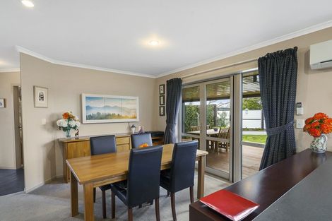 Photo of property in 12 Cherry Lane, Martinborough, 5711