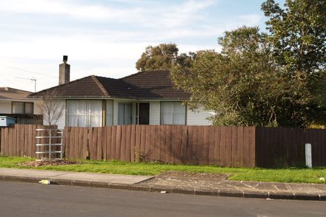 Photo of property in 19 Blake Road, Mangere East, Auckland, 2024