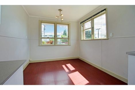 Photo of property in 69 Arimu Road, Papakura, 2110