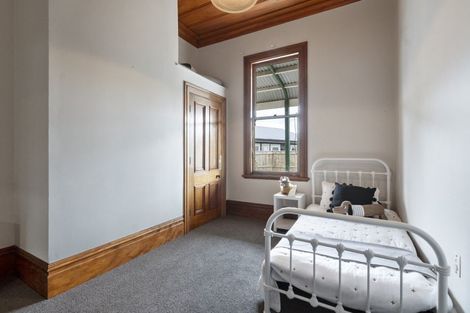 Photo of property in 66 Bridge Street, Bulls, 4818