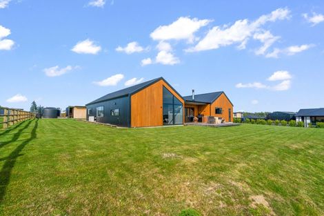 Photo of property in 16 Chatham Rise, Seaward Bush, Invercargill, 9812