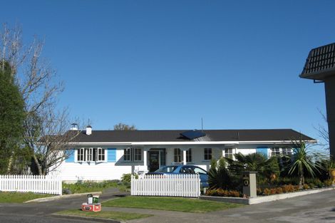 Photo of property in 8 Waikonini Place, Havelock North, 4130